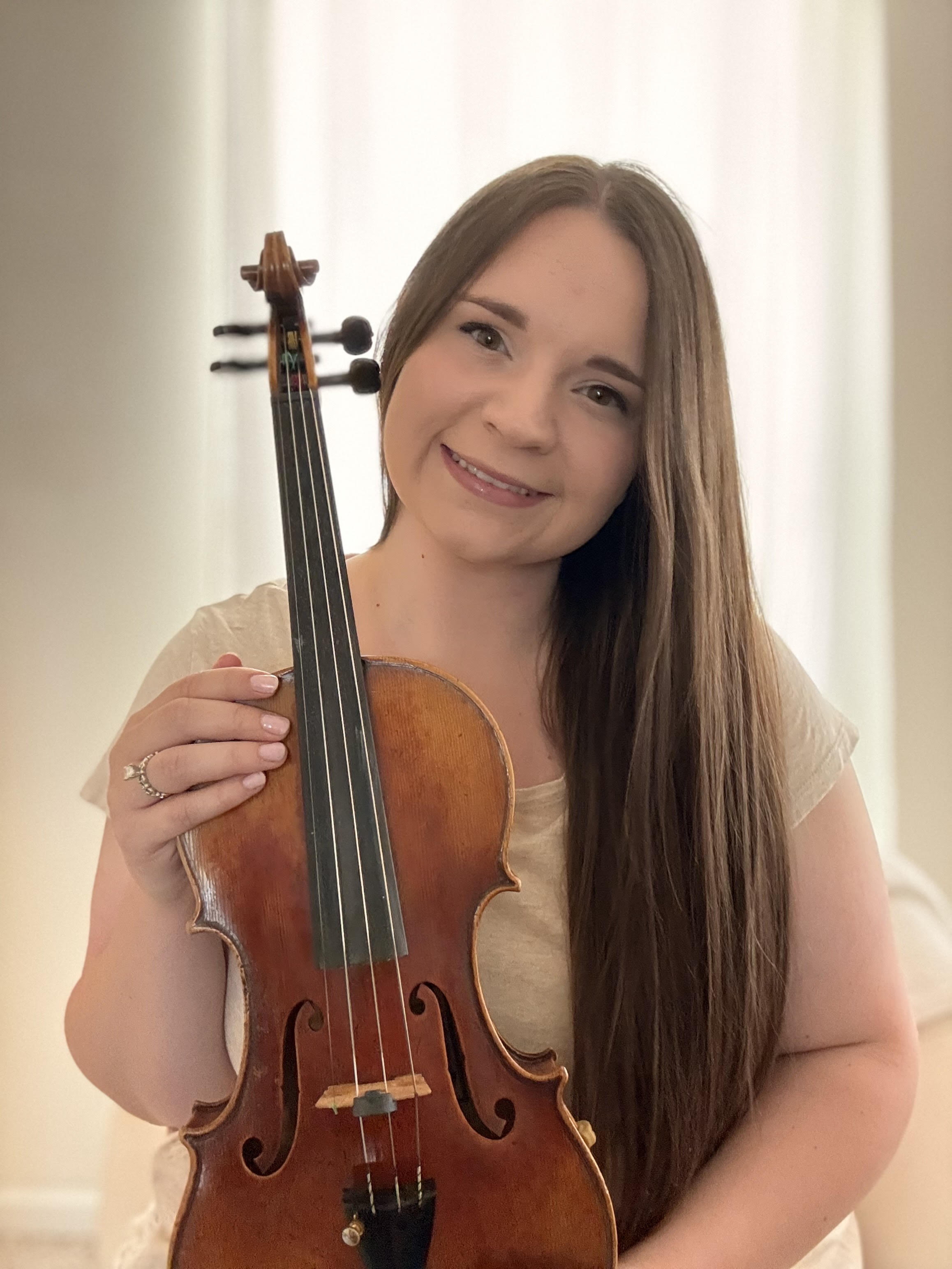 Katie Shortt violin teacher highland, Illinois
